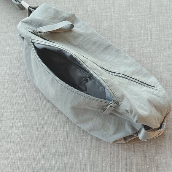 Lululemon Inspired Fast Track Bag 9L, Grey, Multi-pocket, NEW - Picture 2 of 4
